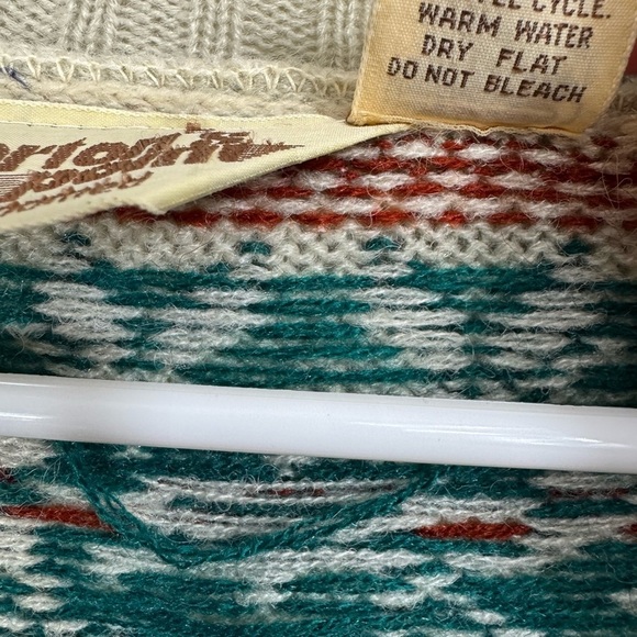 Vintage 70s 80s Norton’s Point Size Medium V Neck Hand Loomed Sweater Acrylic - Picture 4 of 7